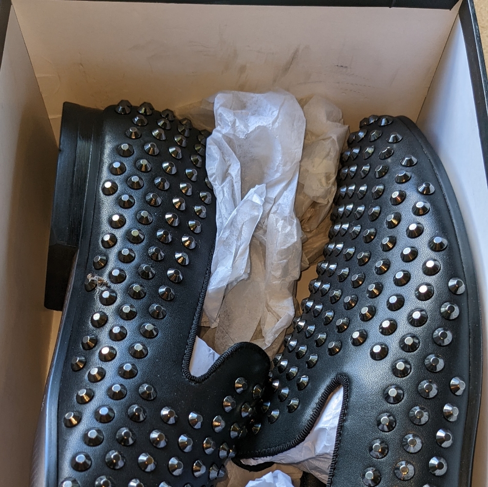 |NIB| Saks Fifth Avenue | Men's Studded Dress Loafers | Size 10 | Black